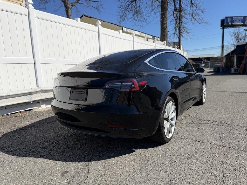 Tesla Model 3  2019