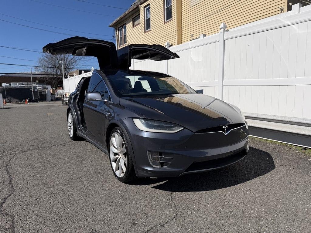 Tesla Model X  2017