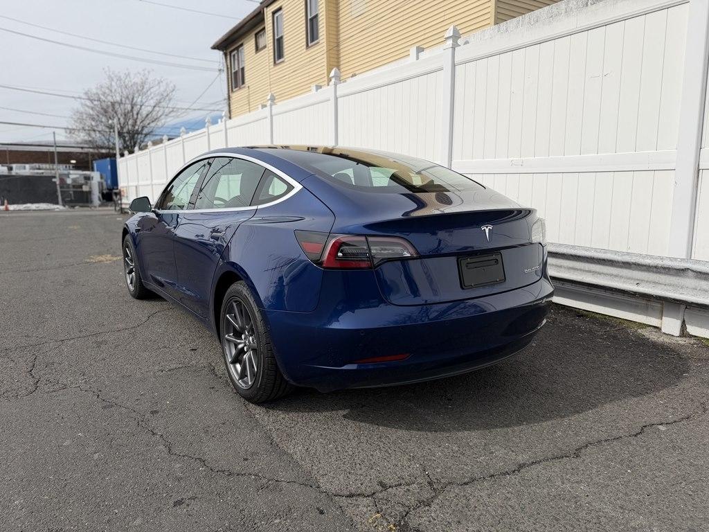 Tesla Model 3  2020