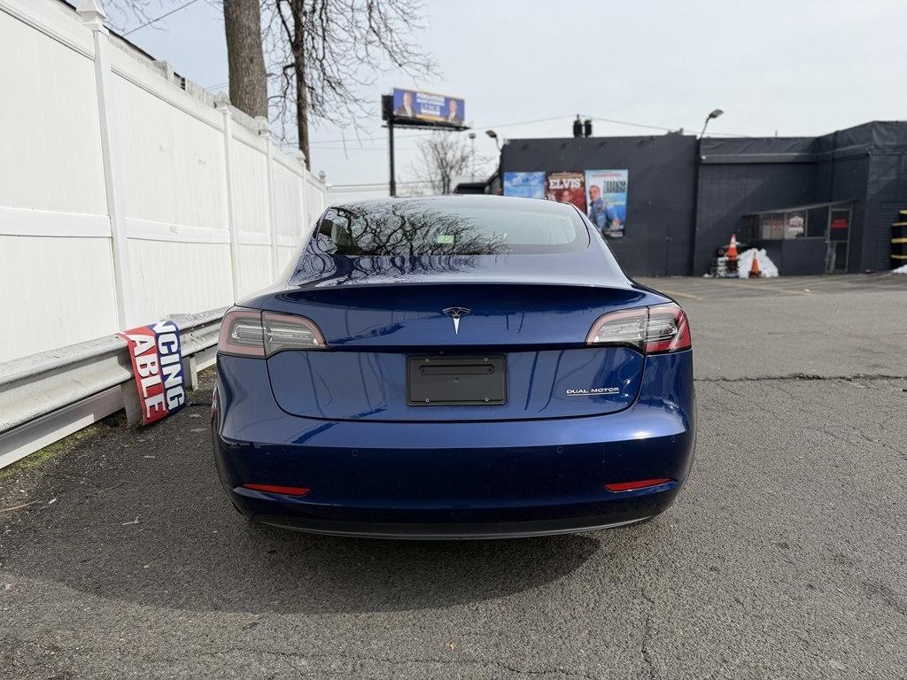 Tesla Model 3  2020