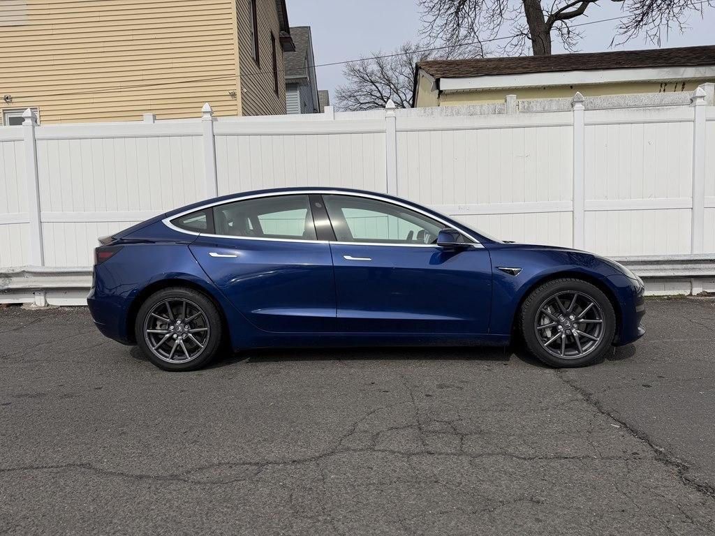 Tesla Model 3  2020