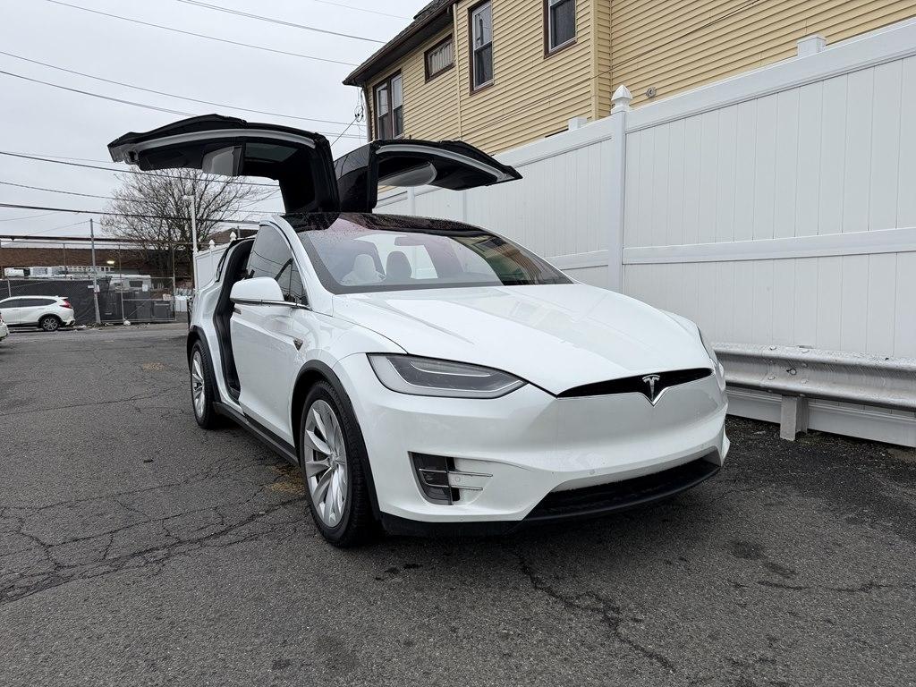 Tesla Model X  2016