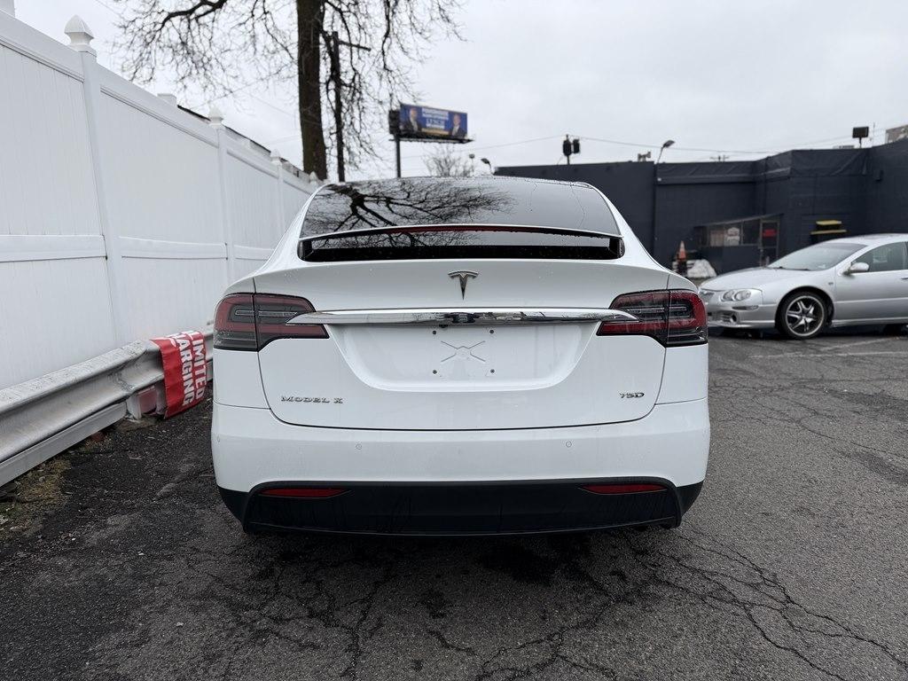 Tesla Model X  2016