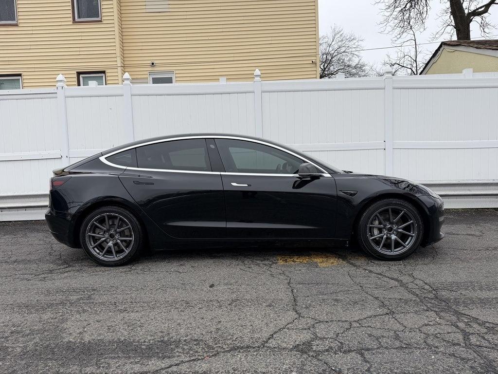 Tesla Model 3  2018