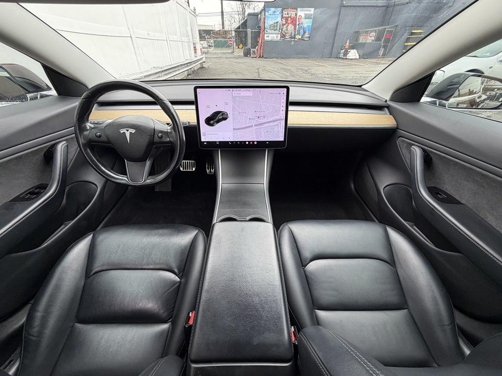 Tesla Model 3  2018