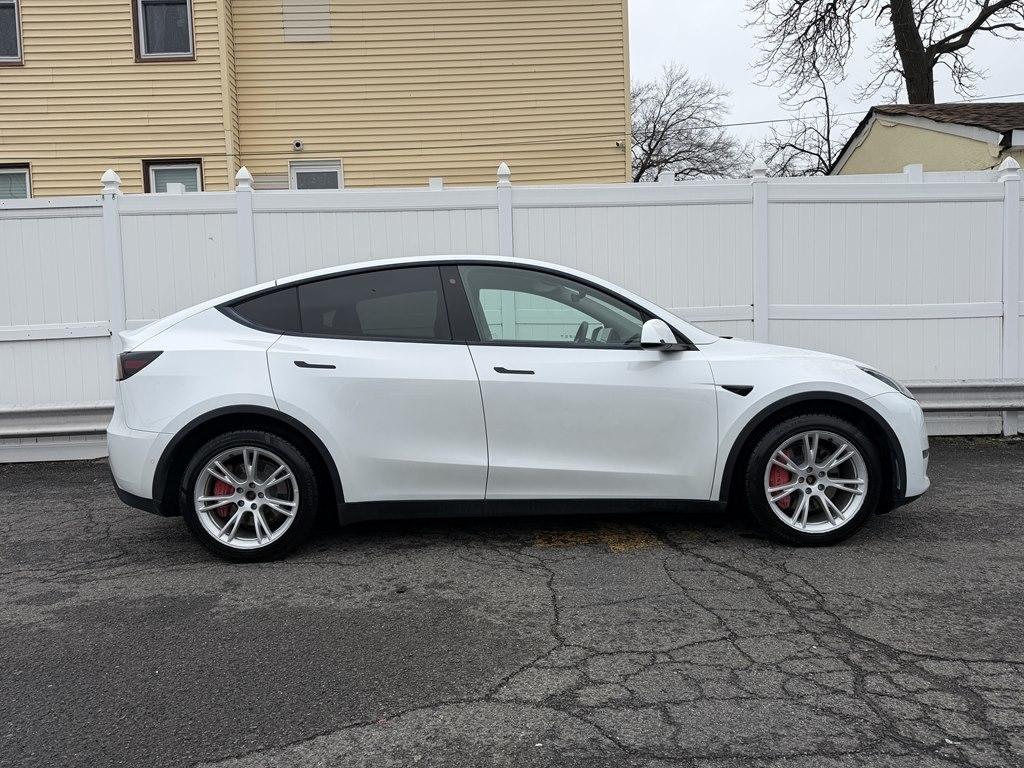 Tesla Model Y  2020