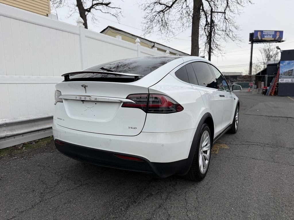 Tesla Model X  2016
