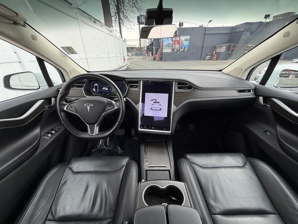 Tesla Model X  2016