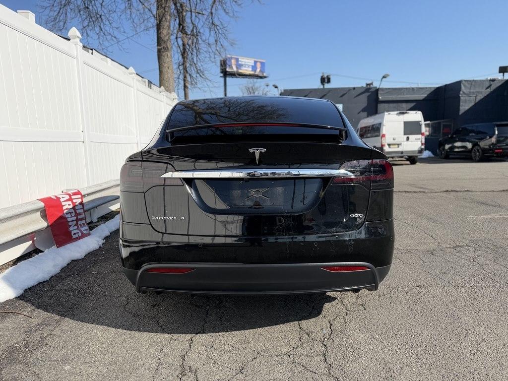 Tesla Model X  2016