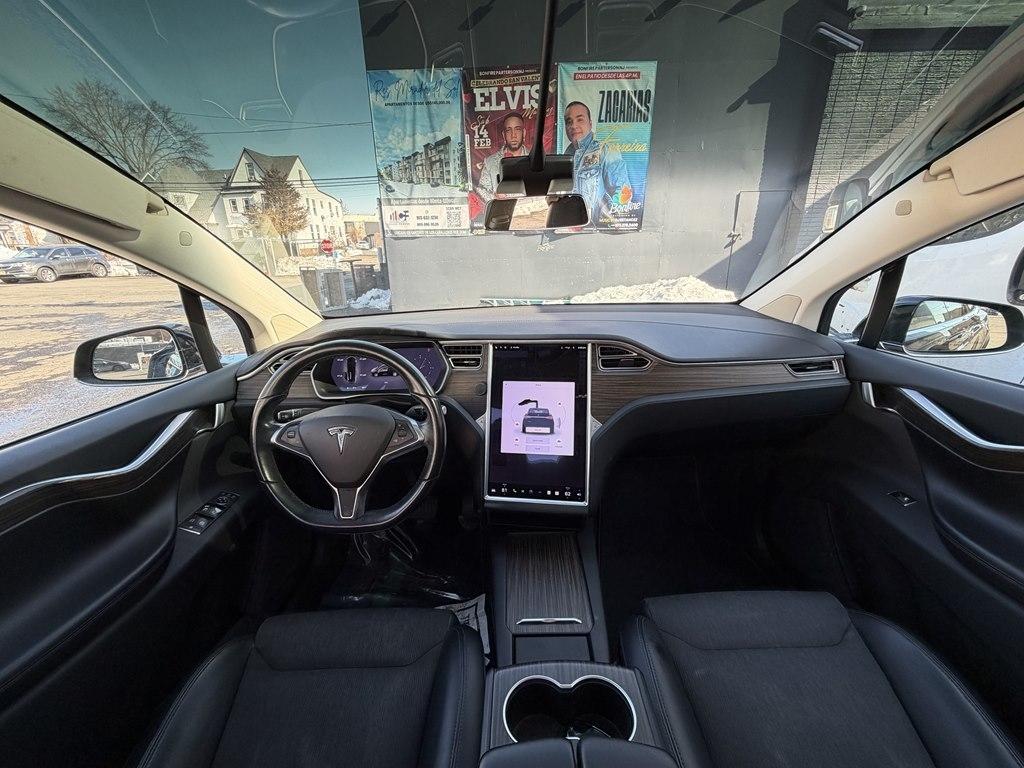 Tesla Model X  2016