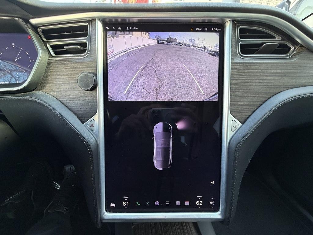 Tesla Model X  2016