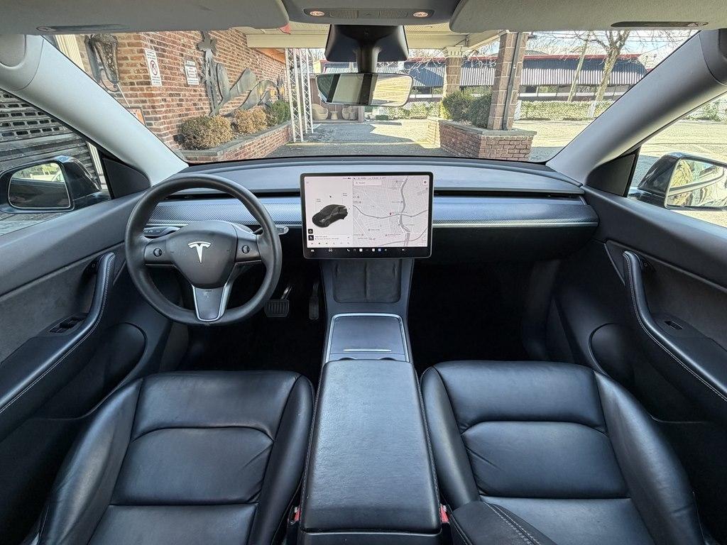 Tesla Model Y  2021