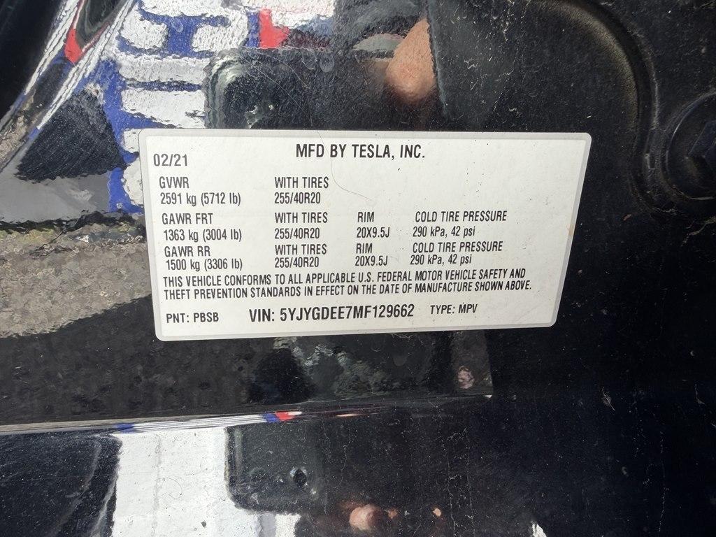Tesla Model Y  2021