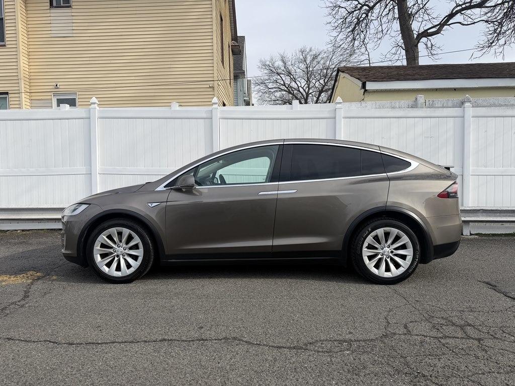 Tesla Model X  2016