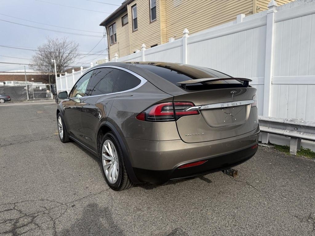 Tesla Model X  2016