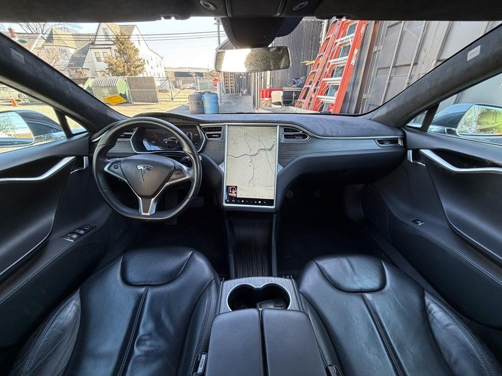 Tesla Model S  2015