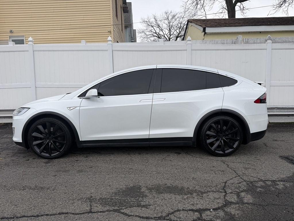 Tesla Model X  2016