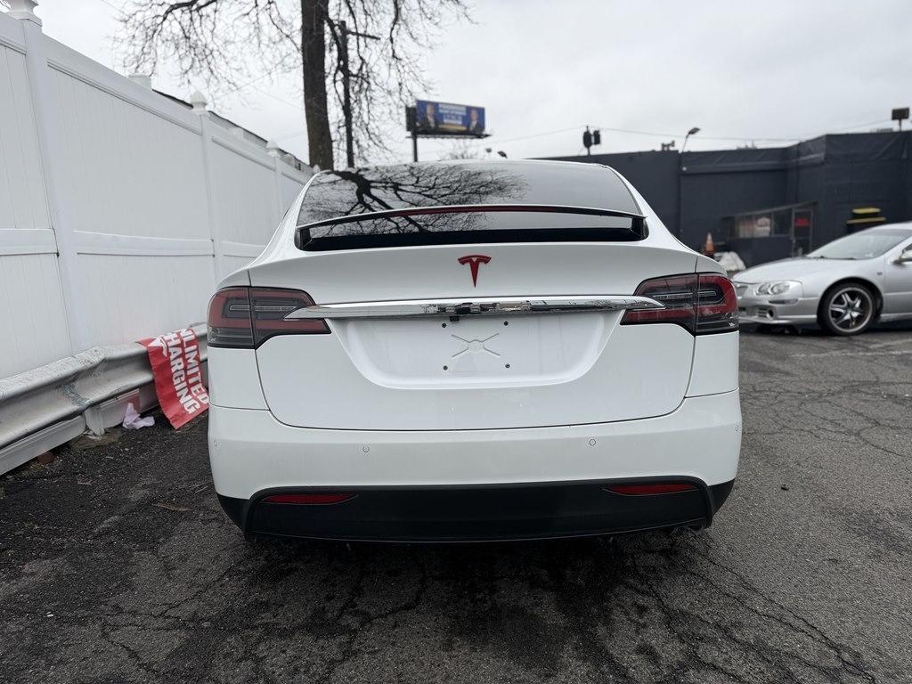 Tesla Model X  2016