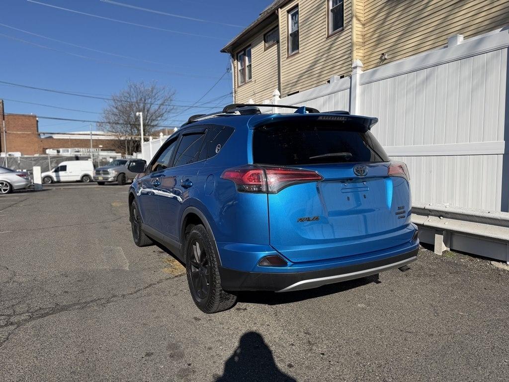 Toyota RAV4 Hybrid  2017