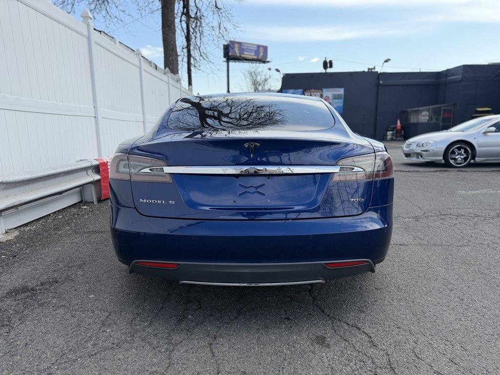 Tesla Model S  2015