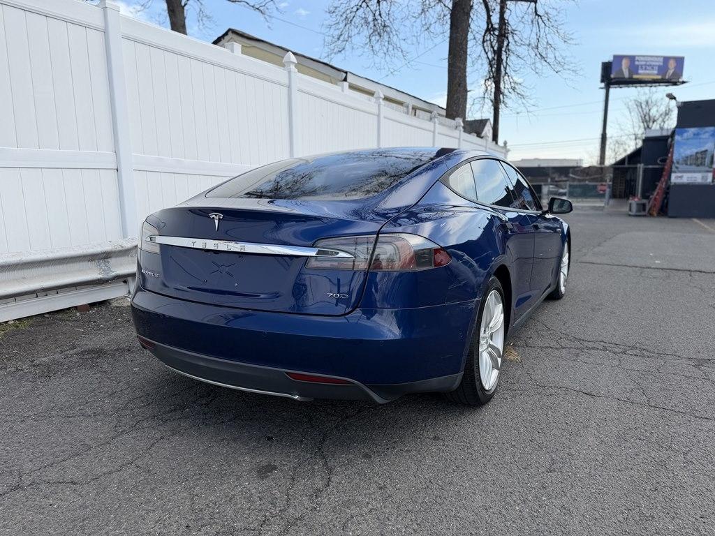 Tesla Model S  2015