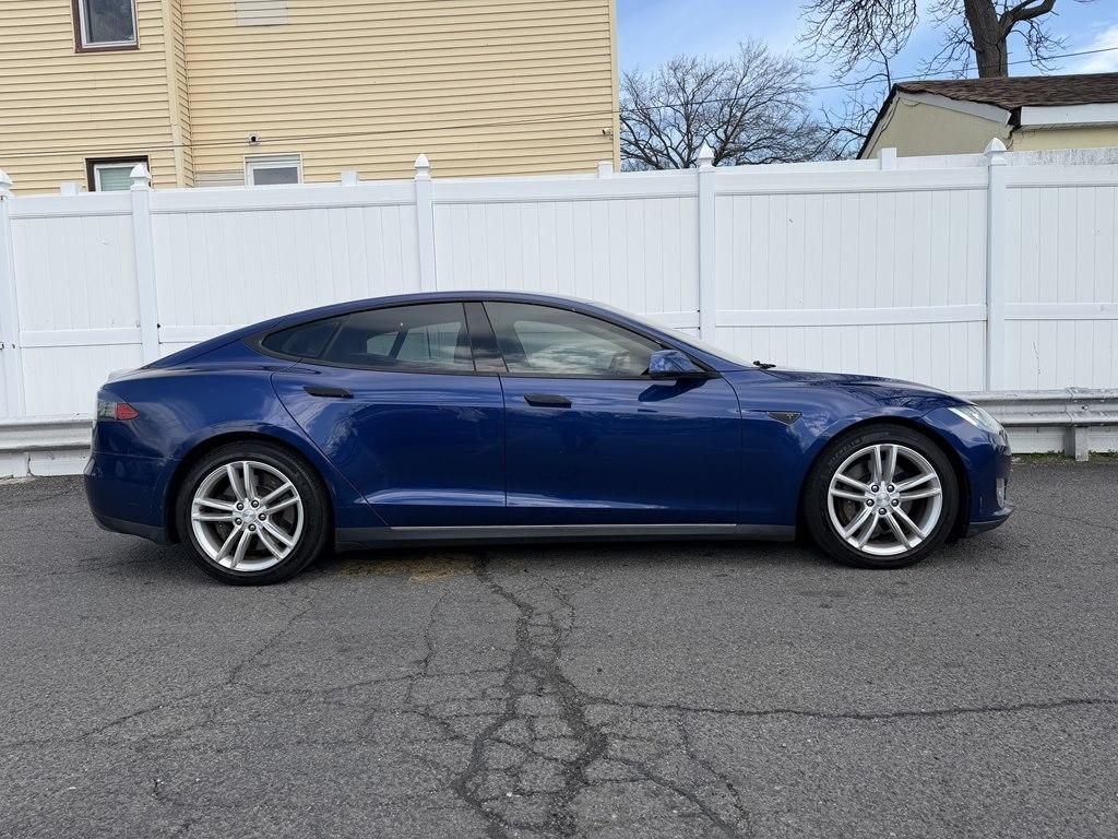 Tesla Model S  2015