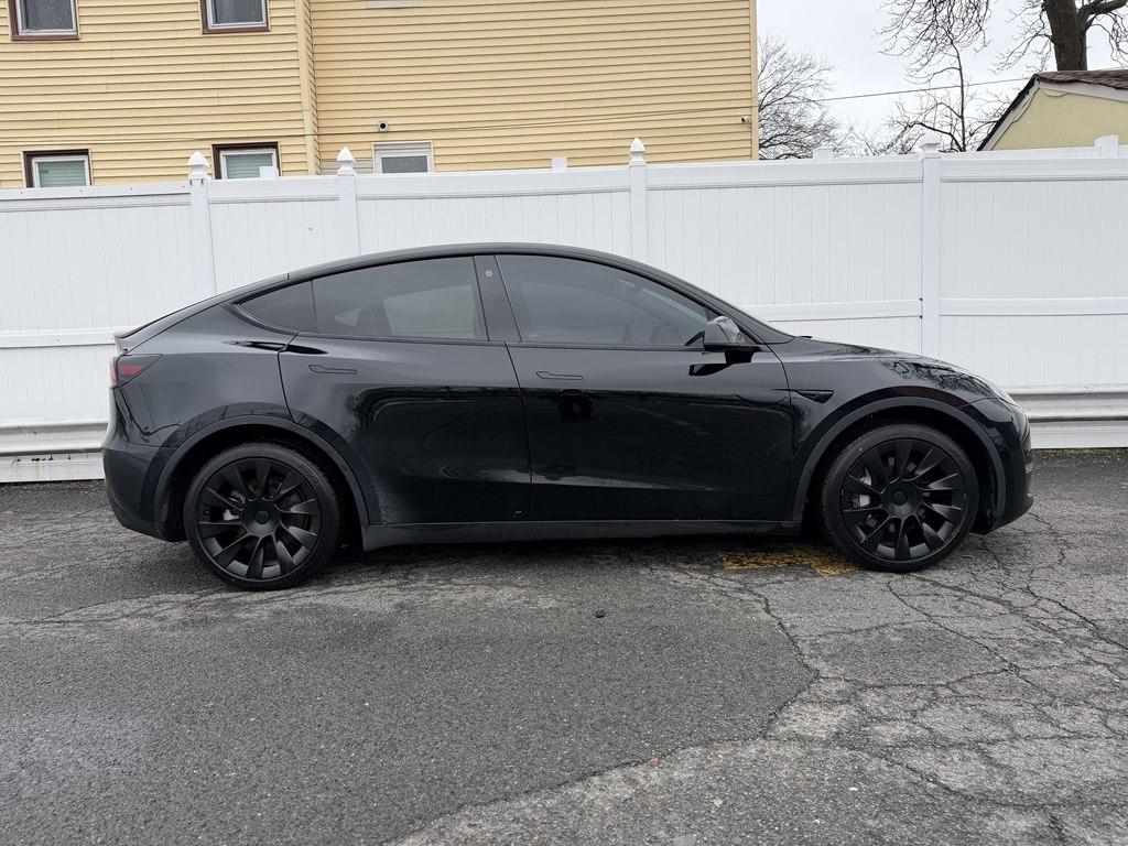 Tesla Model Y  2022