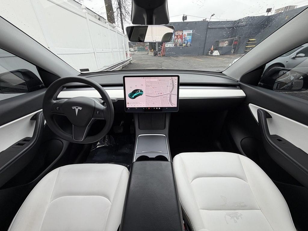 Tesla Model Y  2022