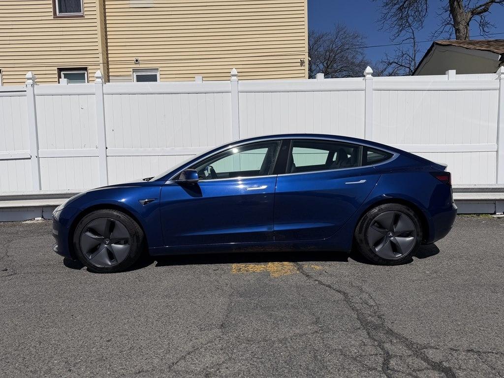 Tesla Model 3  2019