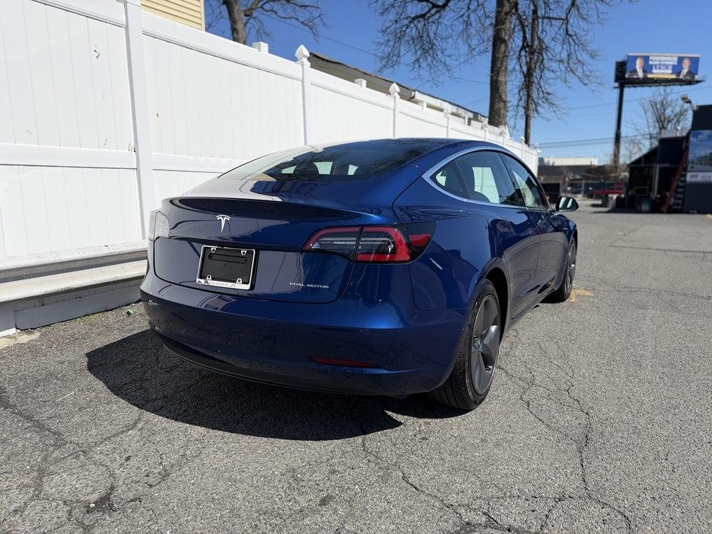 Tesla Model 3  2019