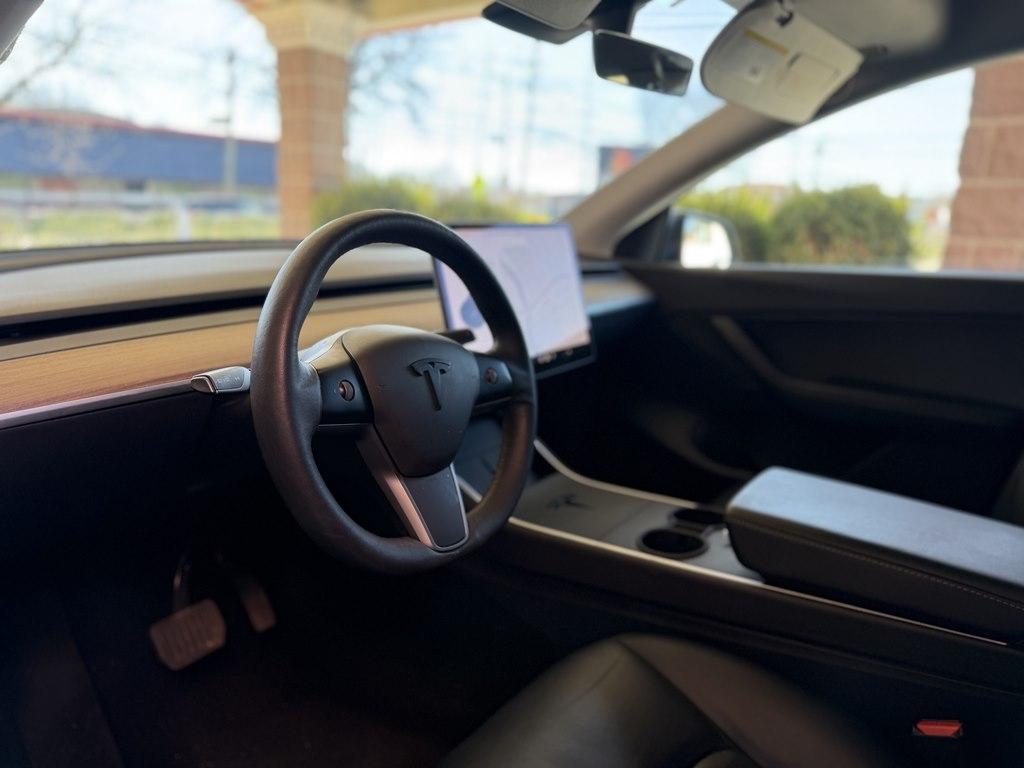 Tesla Model Y  2021