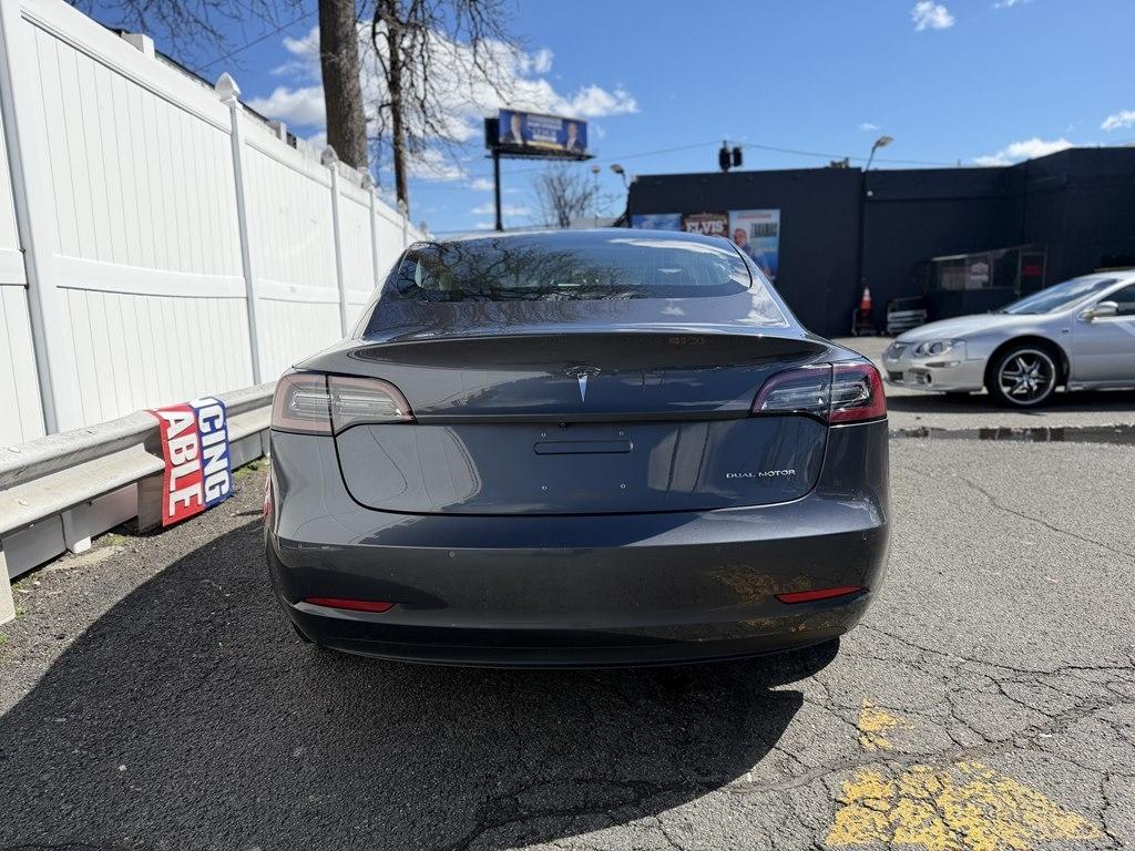 Tesla Model 3  2018