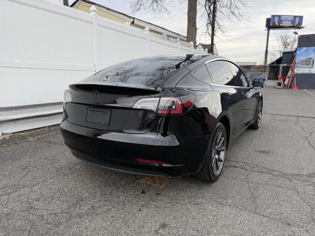 Tesla Model 3  2019
