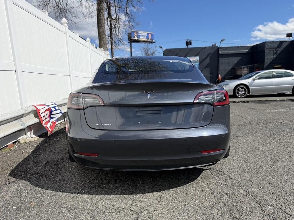 Tesla Model 3  2018