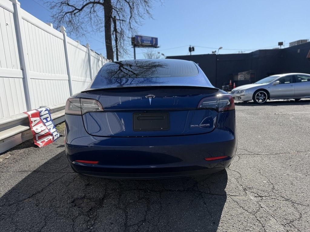 Tesla Model 3  2019