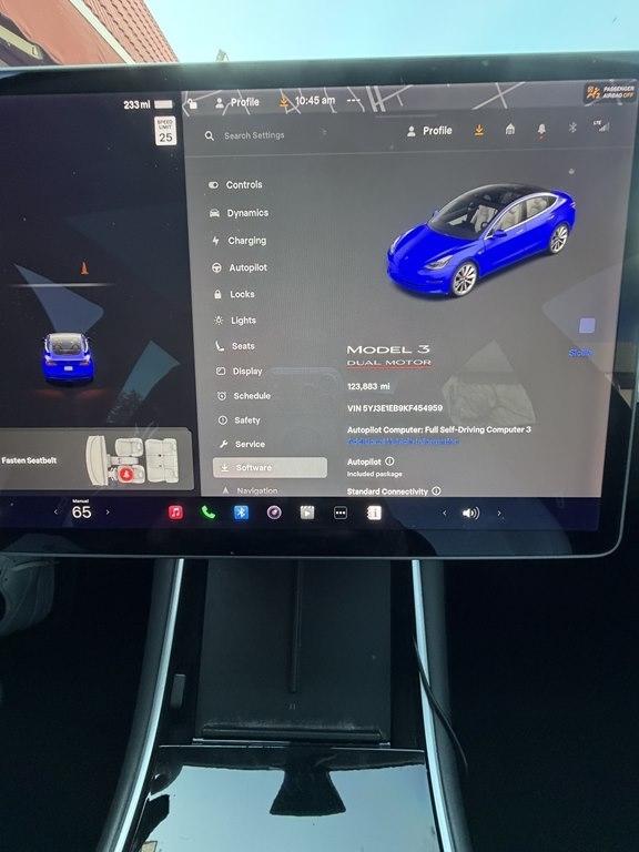 Tesla Model 3  2019