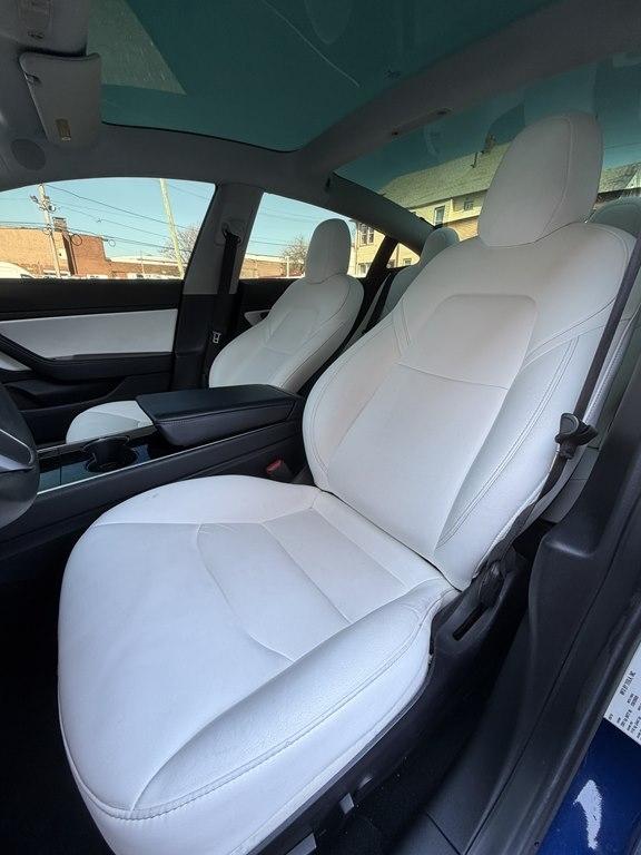 Tesla Model 3  2019