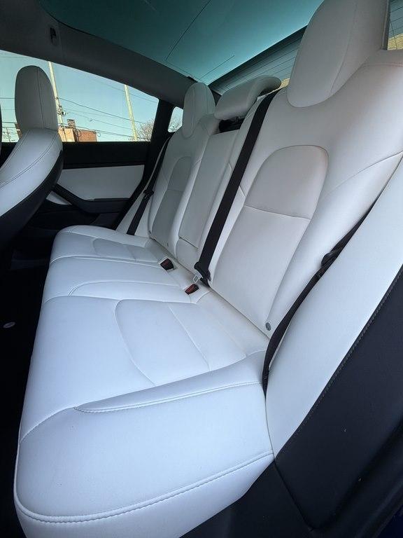 Tesla Model 3  2019