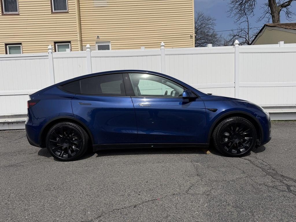 Tesla Model Y  2021