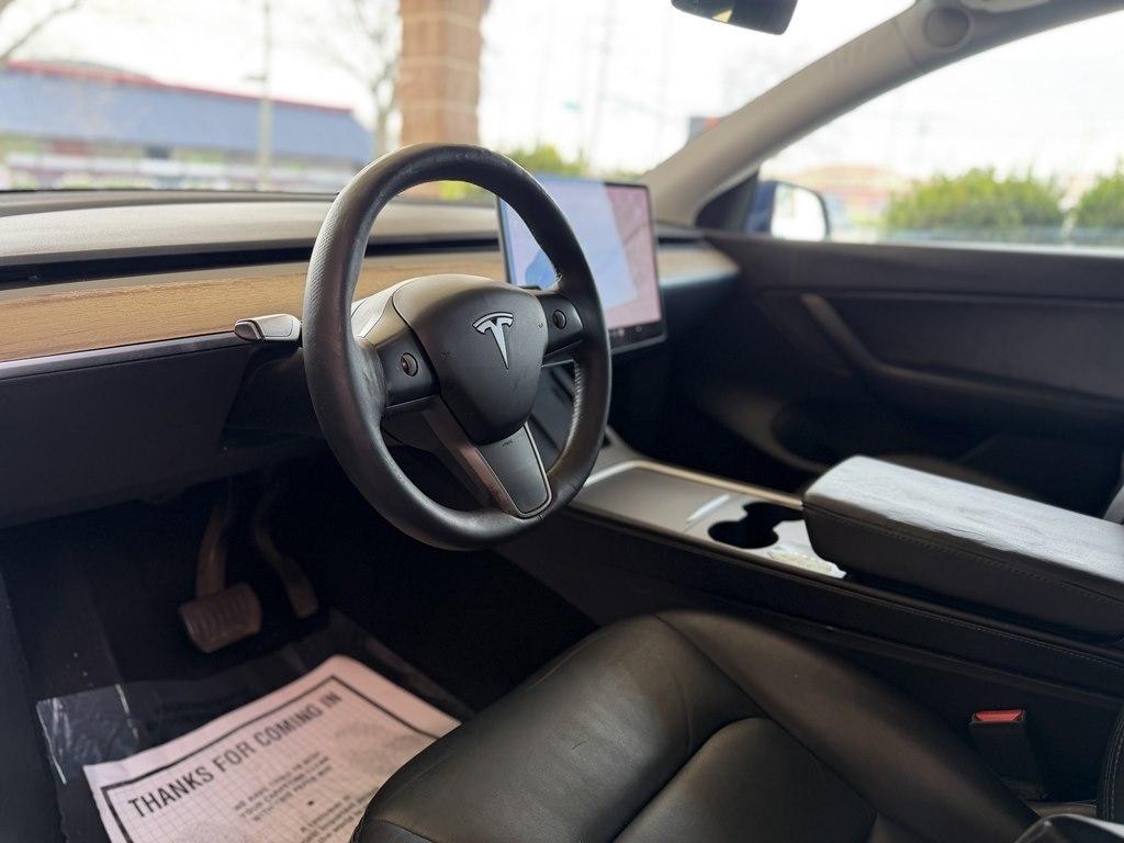 Tesla Model Y  2021
