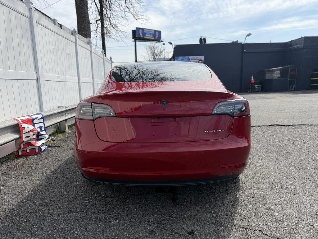 Tesla Model 3  2018