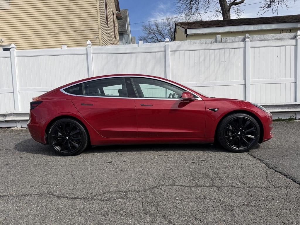 Tesla Model 3  2018