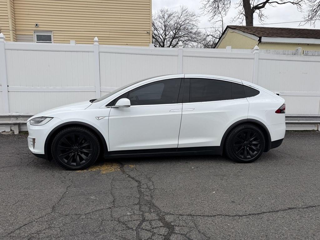 Tesla Model X  2016