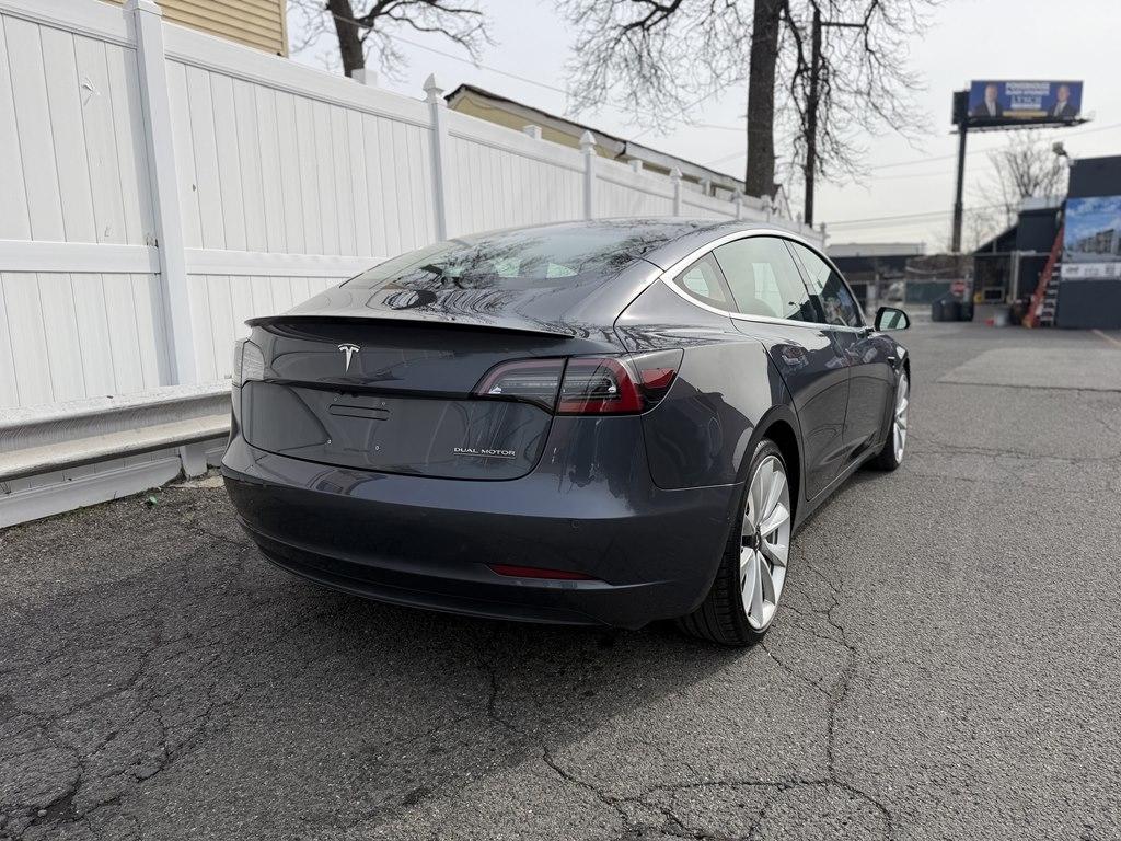Tesla Model 3  2018