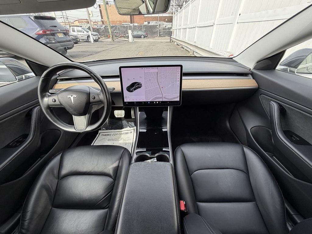 Tesla Model 3  2018