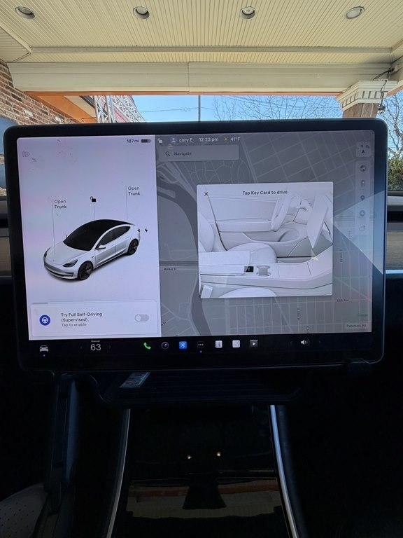 Tesla Model 3  2020