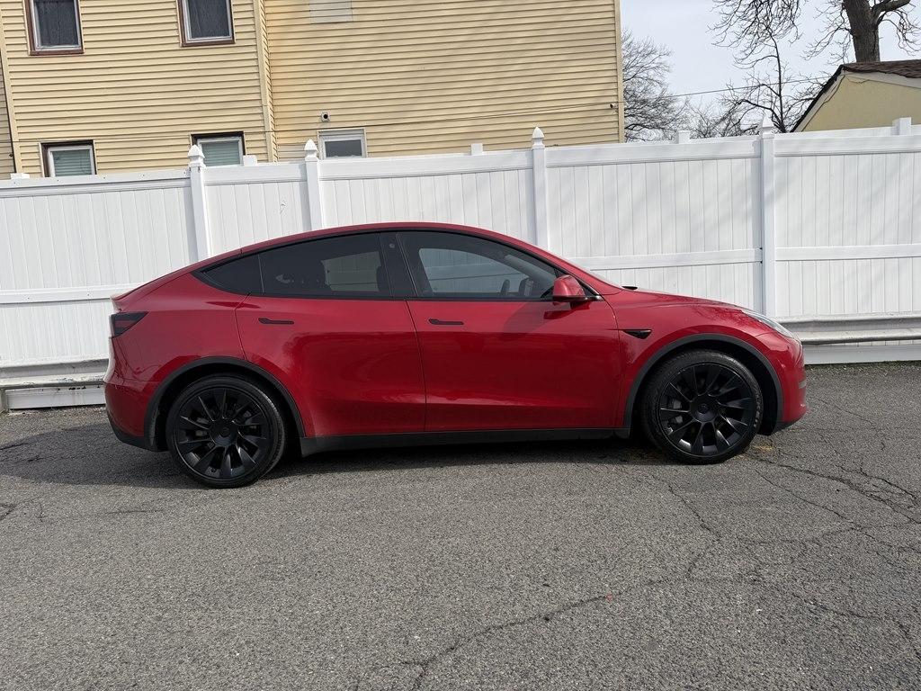 Tesla Model Y  2021