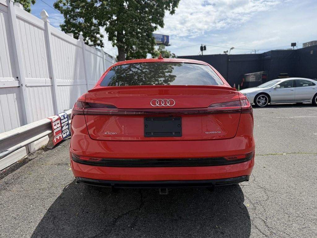 Audi e-tron Sportback  2021