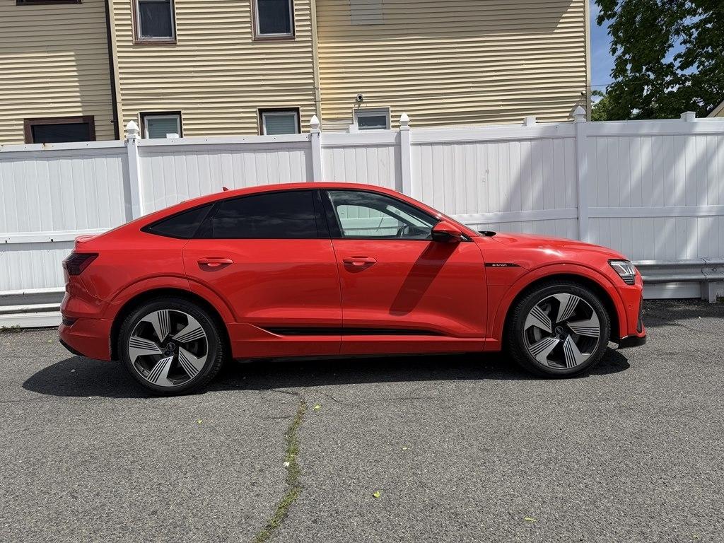 Audi e-tron Sportback  2021
