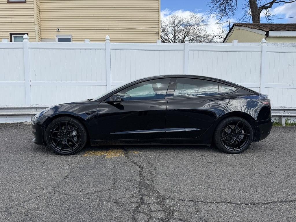 Tesla Model 3  2021
